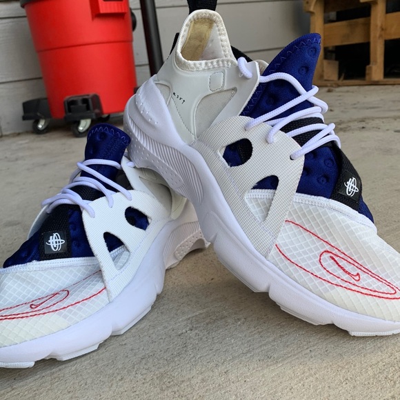 ❌ SOLD ❌ Nike Huaraches - Picture 2 of 9